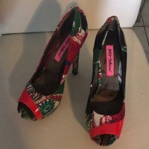 Besty Johnson Multi Color Pumps